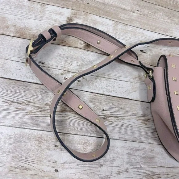 New with tags Victorias Secret crossbody - Picture 5 of 5